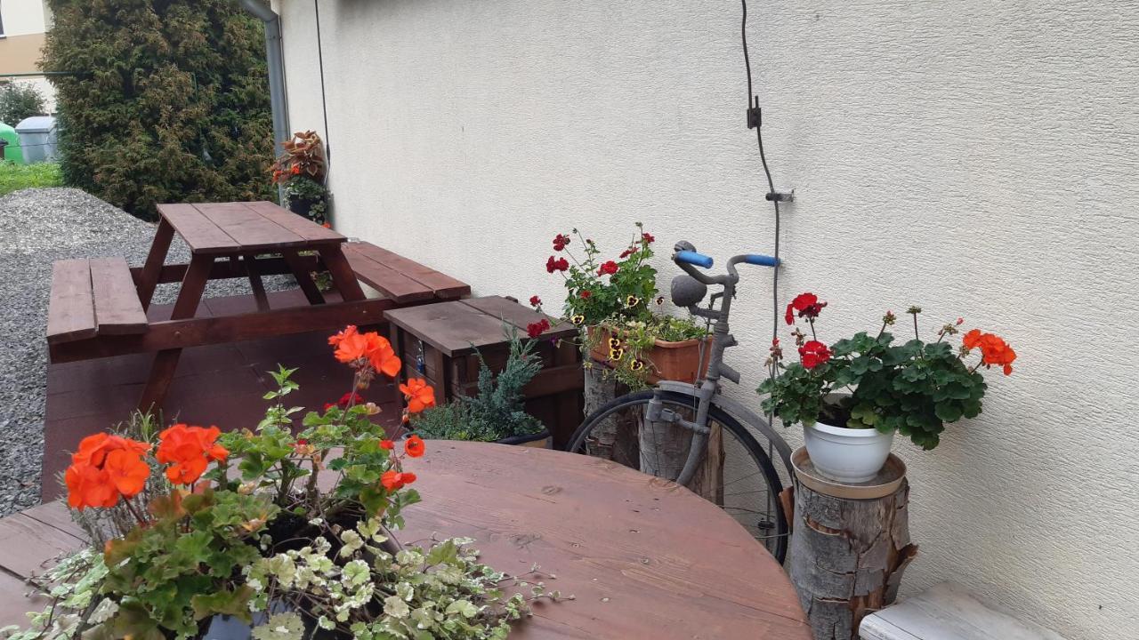 Bike Apartments 2 Hodrusa Екстер'єр фото